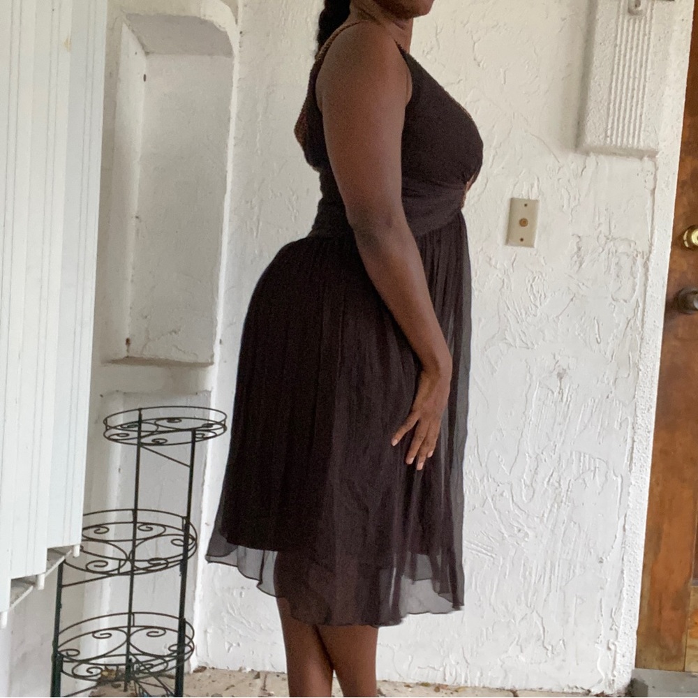 Maggy London Brown Silk Chiffon Beaded V Neck Sleeveless Midi Knee Length Dress! - Picture 2 of 6